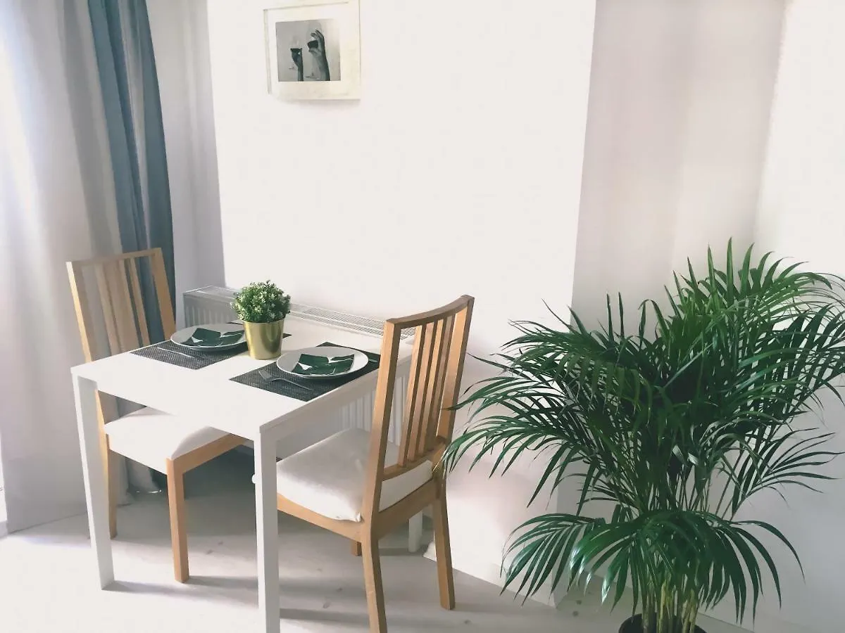 Airport Residence - Across From Otopeni Airport Lejlighed